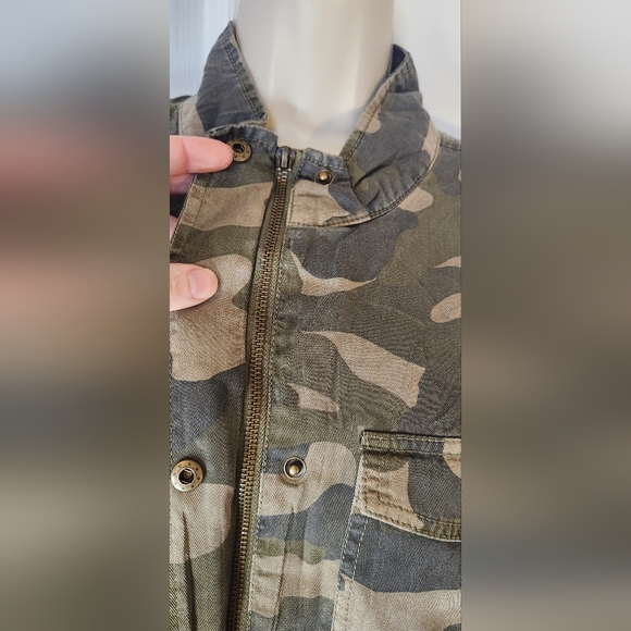 NWOT C&C California camouflage camo coat jacket zip button up - Picture 8 of 13